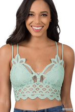 Load image into Gallery viewer, CROCHET LACE BRALETTE WITH BRA PADS